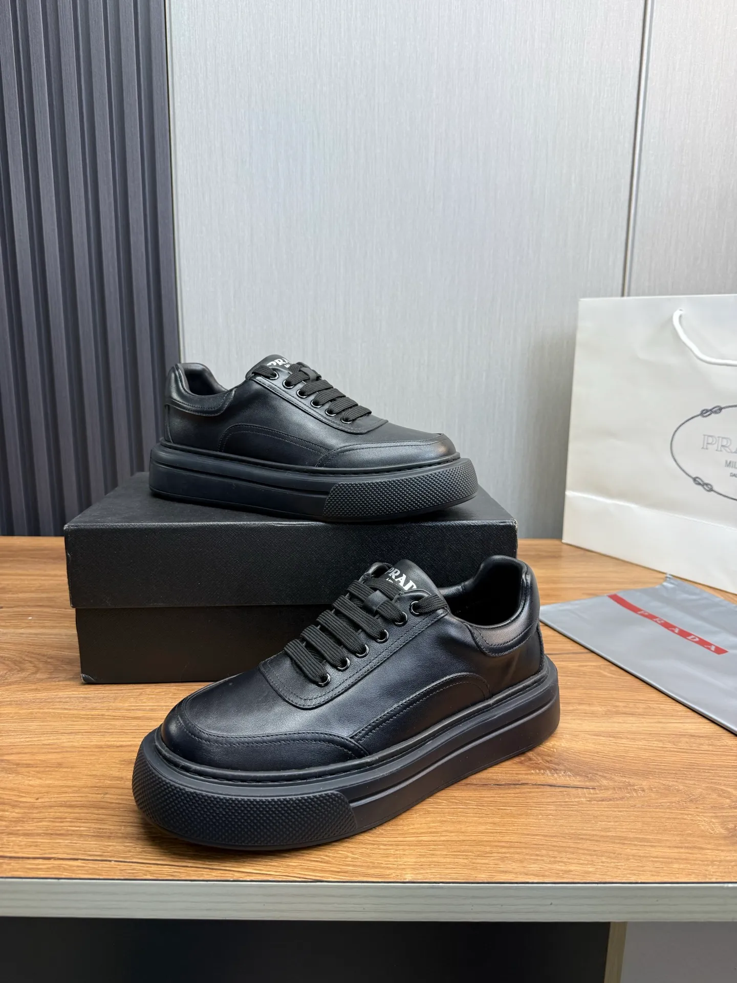 Men's shoes 💰500💰 PRADA【Prada】Men's new casual shoes ⬆️Imported cowhide + genuine leather lining. Anti-slip outsole, 38-44 (customized for 45)